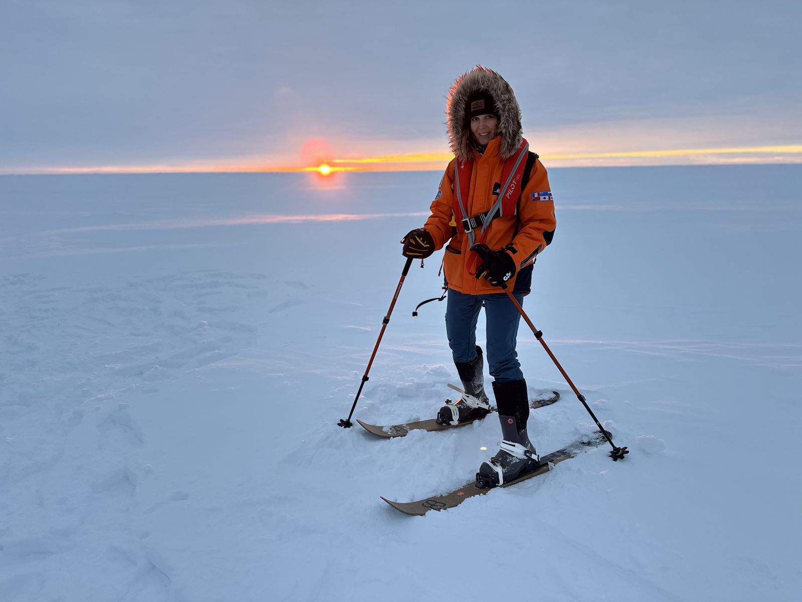 Polar field research on snow and sea ice